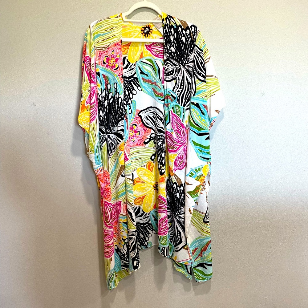 Chico’s One Size Colorful Wrap
